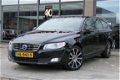 Volvo V70 - 2.0 D2 120pk Euro 6 Xenon/ 18 Inch /Harman Kardon/Family-line - 1 - Thumbnail