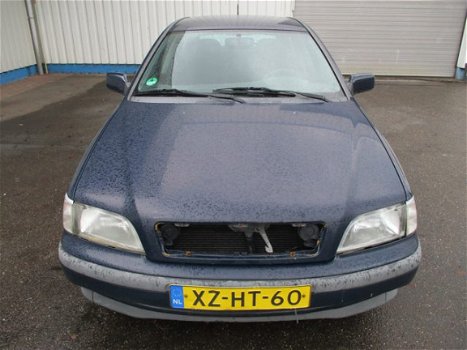 Volvo V40 - 2.0 - 1