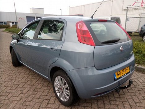 Fiat Grande Punto - Grand1.4 8v Active - 1