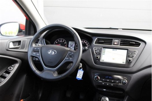 Hyundai i20 - 1.0 T-GDI Comfort | Navigatie | Cruise control | PDC/Camera | - 1