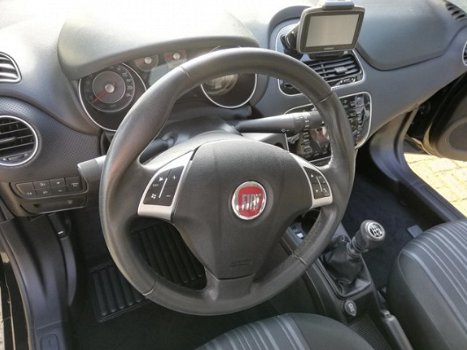 Fiat Punto - 1.4 MyLife met navigatie - 1
