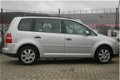 Volkswagen Touran - 1.4 TSI Business - 1 - Thumbnail