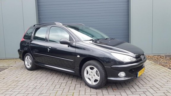 Peugeot 206 - 1.4 SW AIR-LINE2 apk 17-10-2020 - 1