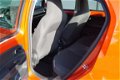 Volkswagen Up! - 1.0 high up BlueMotion | Airco | Navi | Parkeersensoren - 1 - Thumbnail
