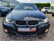 BMW 3-serie Touring - 318i High Executive Navi pro/xenon/panoramdak/sportstoelen/half leer zwart, vo - 1 - Thumbnail