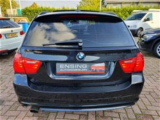 BMW 3-serie Touring - 318i High Executive Navi pro/xenon/panoramdak/sportstoelen/half leer zwart, vo