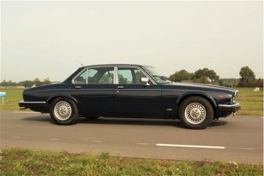 Jaguar Sovereign - 5.3 V12 Sovereign XJ 12 - 1