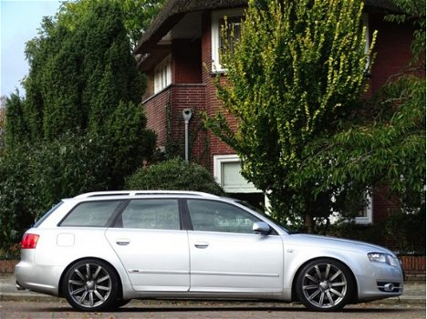 Audi A4 - 2.0 TFSI 200PK+ Quattro / S-LINE / automaat - 1