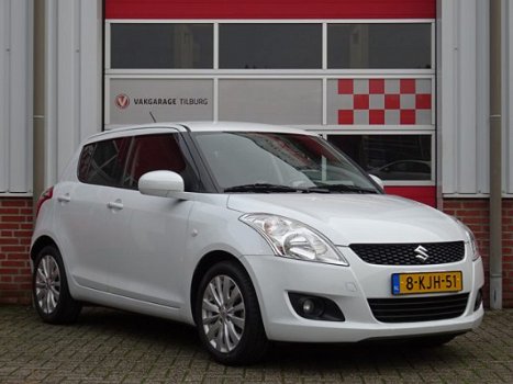 Suzuki Swift - 1.2 Exclusive /NAVI/Climate/Cruise control/Keyless entry/16'LM/Stoelverwarming/NAP 2e - 1