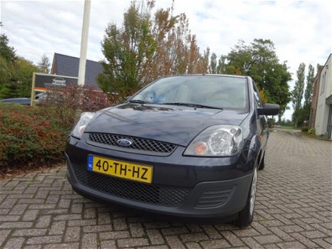 Ford Fiesta - 1.4 TDCi Futura 2006 5drs, dealer onderhouden - 1