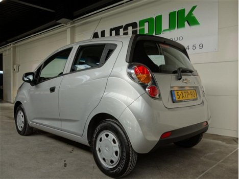 Chevrolet Spark - 1.0 16V LE - 1