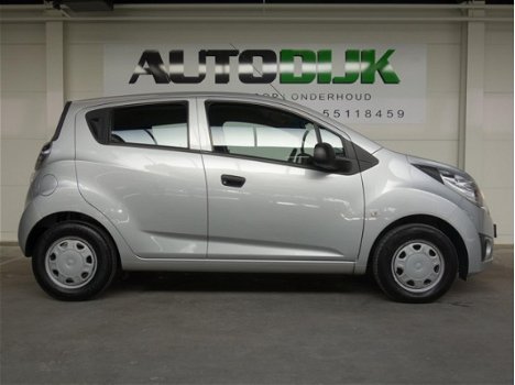 Chevrolet Spark - 1.0 16V LE - 1