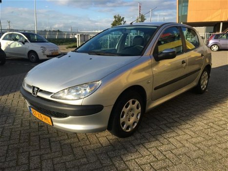 Peugeot 206 - 1.4 HDi One-line Zilvermetalic 2007 Airco 5-drs - 1