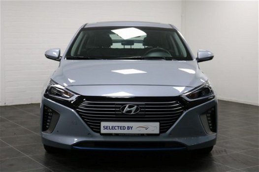 Hyundai IONIQ - 1.6 GDI First Edition [Leder + Xenon + Navigatie] - 1