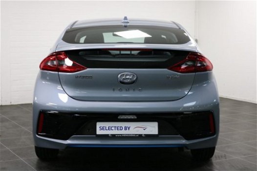 Hyundai IONIQ - 1.6 GDI First Edition [Leder + Xenon + Navigatie] - 1