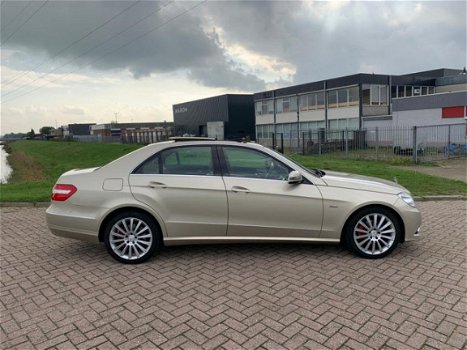 Mercedes-Benz E-klasse - E 220 CDI BlueEFFICIENCY Avantgarde - 1