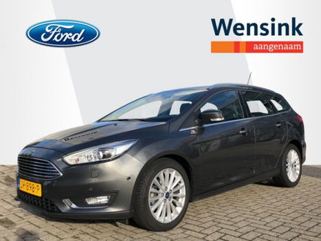 Ford Focus Wagon - 1.5 TDCI Titanium Xenon | groot Navi | Climate | Parkassist - 1