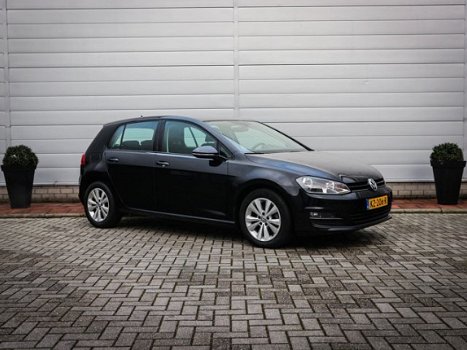 Volkswagen Golf - 1.6 TDI Comfortline | Clima | Navi | Cruise | Lichtmetaal | Trekhaak | Pdc voor+ac - 1