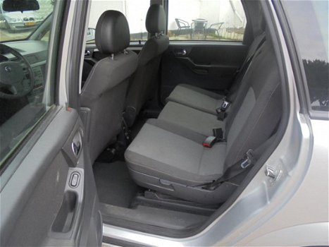 Opel Meriva - 1.6-16V Essentia - 1