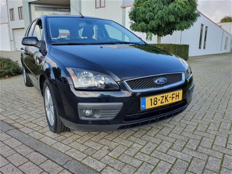 Ford Focus Wagon - 1.6 16V FUTURA - 1