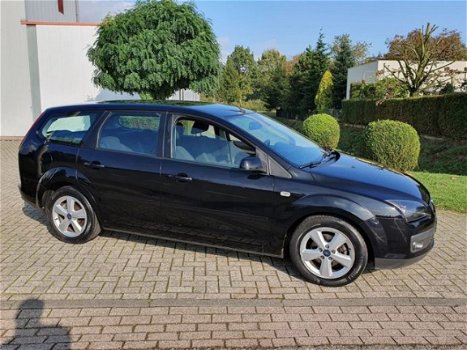 Ford Focus Wagon - 1.6 16V FUTURA - 1