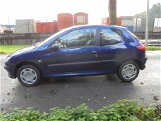 Peugeot 206 - 1.1 XR