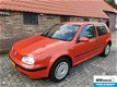 Volkswagen Golf - 1.6 Highline mooie auto Nieuwe apk - 1 - Thumbnail