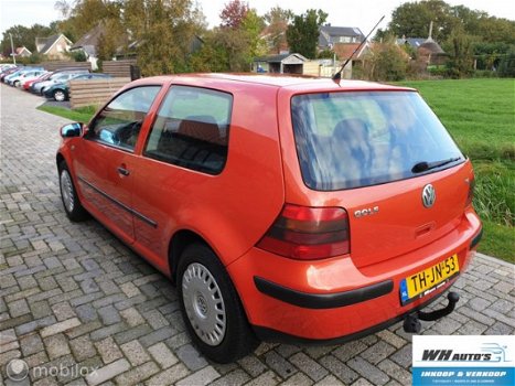 Volkswagen Golf - 1.6 Highline mooie auto Nieuwe apk - 1