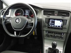 Volkswagen Golf - 1.6 TDI BlueMotion Highline (pdc, LED, navi)