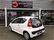 Peugeot 107 - 1.0 12v 1e eigenaar, cd speler 15X OP VOORRAAD C1 EN 107 3 EN 5 DRS VA 2999, EURO - 1 - Thumbnail