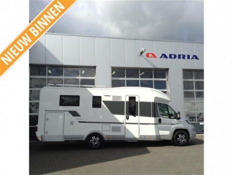 Adria Coral Plus 670 SL Model 2020! 160 pk 44H - 1