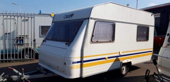 CARAVAN CHATEAU CARRAT 385 MET VOORTENT EN LUIFEL - 2