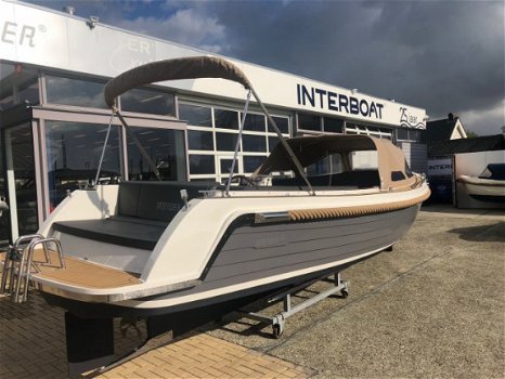 Interboat Intender 820 (2019) - 2