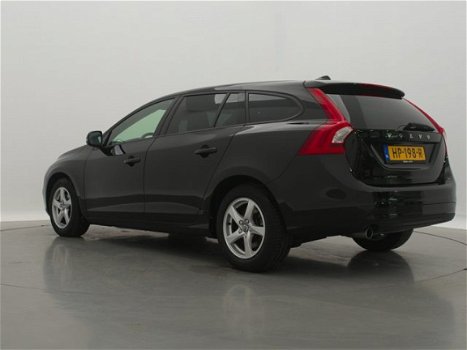 Volvo V60 - 2.0 D2 180PK AUTOMAAT Momentum Business / NAVI / AIRCO-ECC / CRUISE CONTR. / EL. PAKKET - 1