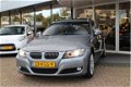 BMW 3-serie Touring - 318i Corporate Lease Luxury Line Panorama Leer Navi Xenon 17' - 1 - Thumbnail