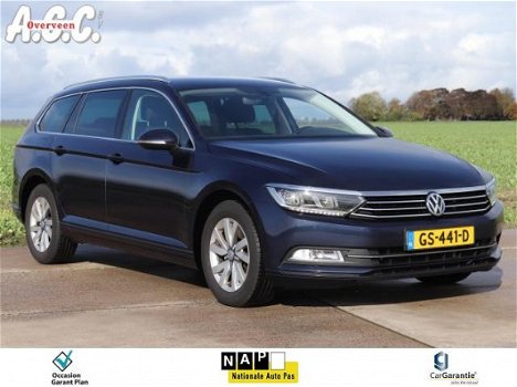 Volkswagen Passat Variant - 1.6 TDi AUTOMAAT ECC Navi Xenon PDC - 1