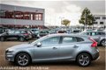 Volvo V40 - 2.0 D2 R-Design Business , Business Pack Connect, Winter Line, Half Leer/Alcantara, Navi - 1 - Thumbnail