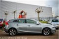 Volvo V40 - 2.0 D2 R-Design Business , Business Pack Connect, Winter Line, Half Leer/Alcantara, Navi - 1 - Thumbnail