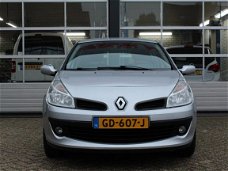 Renault Clio - 1.5 dCi Rip Curl (1e Eigenaar, Airco, Trekhaak, Elektr.Ramen, Cruise Ctrl, Radio-CD,