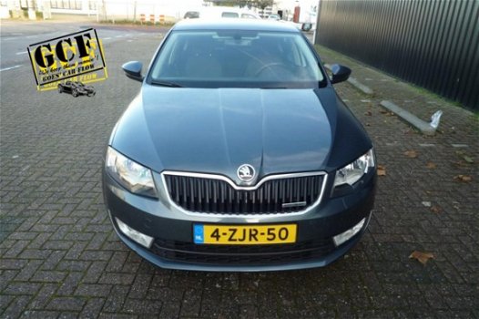 Skoda Octavia - 1.6 TDI Euro 5, Navi, Clima, Cruise Control, Zeer Zuinig - 1