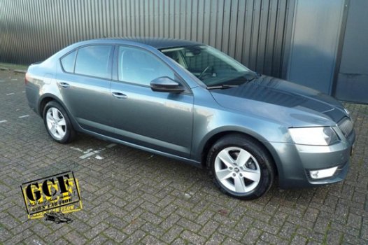 Skoda Octavia - 1.6 TDI Euro 5, Navi, Clima, Cruise Control, Zeer Zuinig - 1