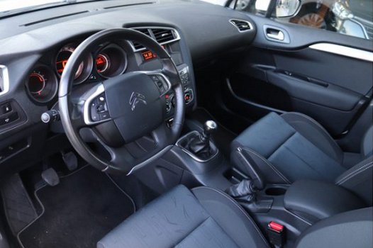 Citroën C4 - 1.2 PureTech Tendance 50 procent deal 4.975, - ACTIE Clima / Cruise / Regensensor / Lic - 1