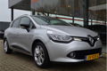 Renault Clio Estate - 0.9 TCe Limited, NL Auto, Navi R-Link, Boost Audio, Pdc, Airco, Cruise, Trekha - 1 - Thumbnail