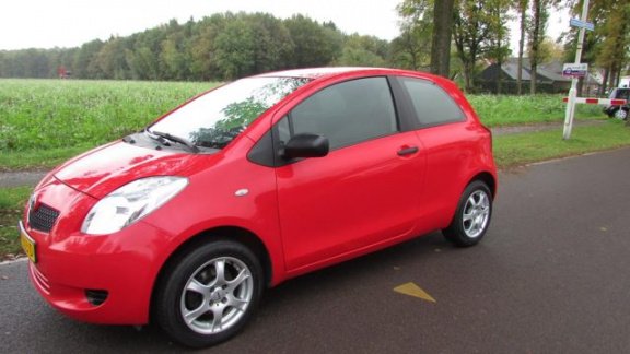 Toyota Yaris - 1.0 VVTi - 1