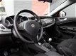 Alfa Romeo Giulietta - 1.4 T Distinctive | Stoelverwarming | 17'' - 1 - Thumbnail