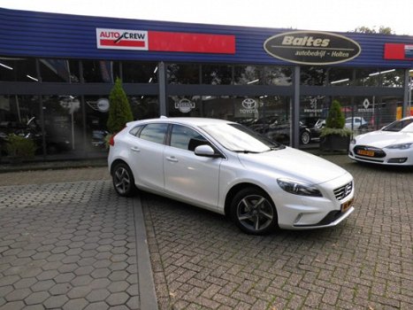 Volvo V40 - 2.0 D2 R-Design Business - 1