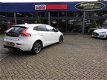 Volvo V40 - 2.0 D2 R-Design Business - 1 - Thumbnail