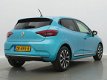 Renault Clio - TCe 100 Intens *Demo Voordeel* // Navi / 16 inch Lichtmetaal / Parkeersensoren / LED - 1 - Thumbnail