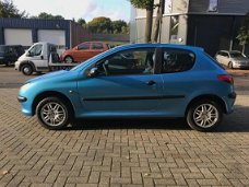 Peugeot 206 - 1.4 XT Nieuwe koppeling LMV 14"