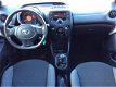 Toyota Aygo - 1.0 5d x-now, airco, e.ramen, NL auto - 1 - Thumbnail